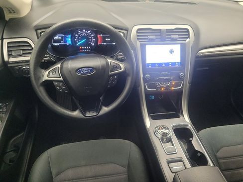 Used 2020 Ford Fusion SE FWD image 22