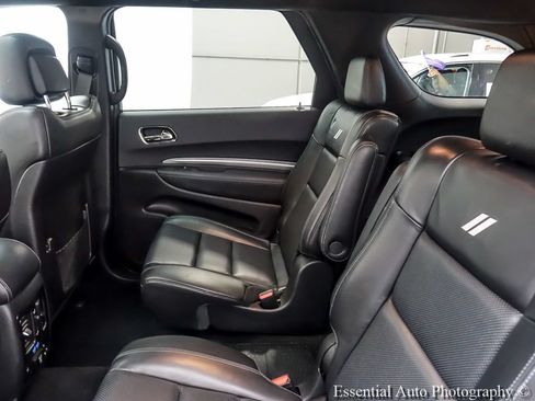 Used 2019 Dodge Durango R/T w/ Technology Group AWD/4WD image 13