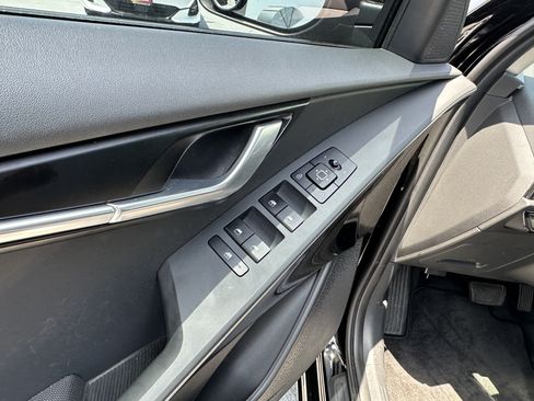 Certified 2023 Kia Niro EX FWD image 23