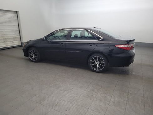 Used 2015 Toyota Camry XSE image 3