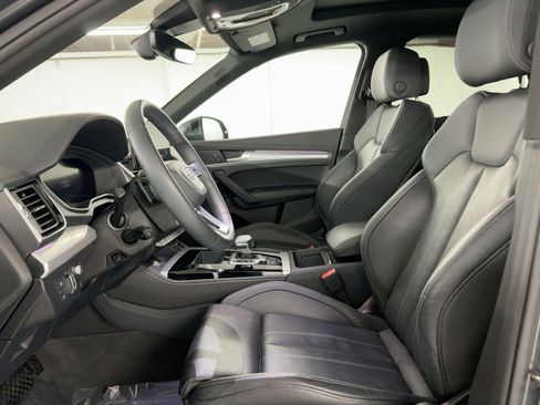 Used 2023 Audi Q5 2.0T Prestige w/ Prestige Package image 23