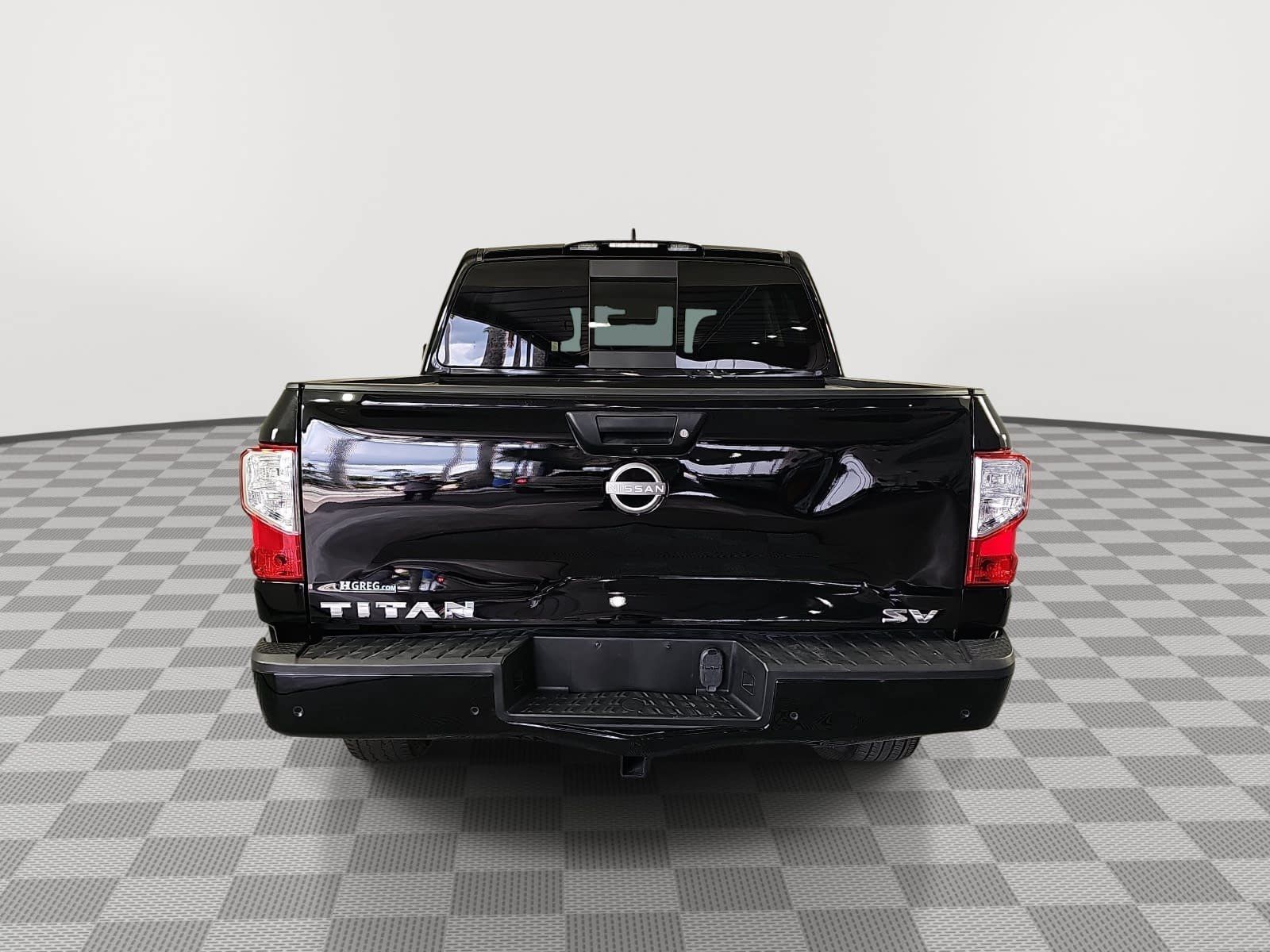 Used 2023 Nissan Titan SV w/ SV Convenience Package RWD image 7