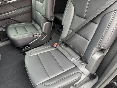 New 2026 GMC Acadia Elevation w/ Elevation Premium Package FWD image 30