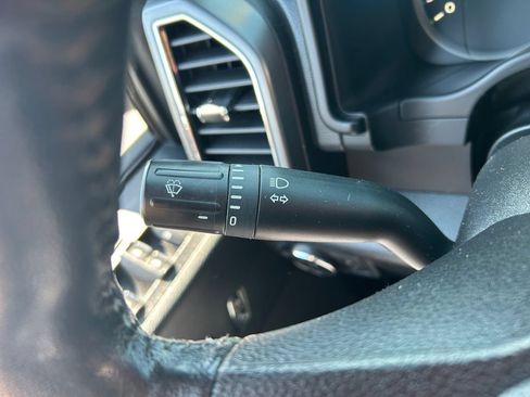 Used 2018 Ford F150 XLT w/ Equipment Group 302A Luxury AWD/4WD image 23