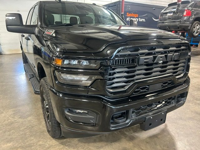 Used 2025 RAM 2500 Big Horn AWD/4WD image 1
