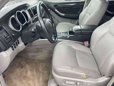 Used 2005 Toyota 4Runner Limited image 5
