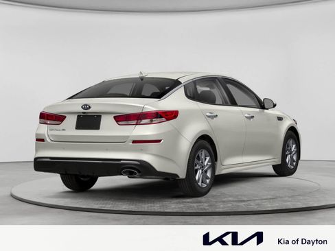 Used 2019 Kia Optima LX FWD image 2