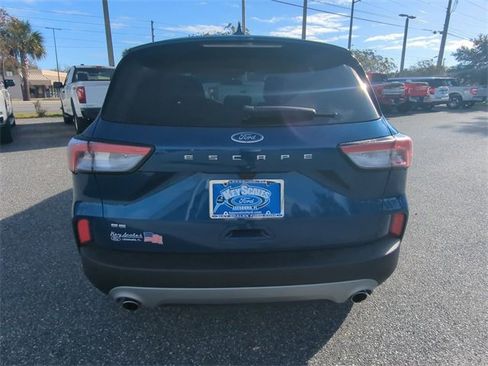 Used 2022 Ford Escape SE w/ Convenience Package image 6