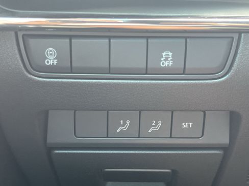 Used 2023 MAZDA MAZDA3 s FWD image 13