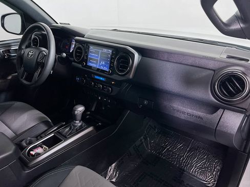 Certified 2023 Toyota Tacoma TRD Off-Road w/ Technology Package AWD/4WD image 25