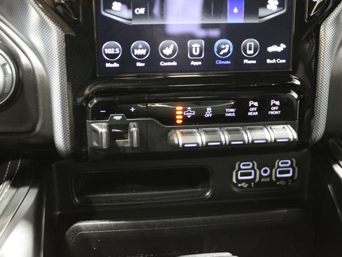 Used 2020 RAM 1500 Limited w/ Black Appearance Package image 19