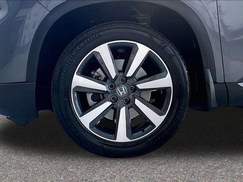 Used 2025 Honda Pilot Touring image 36