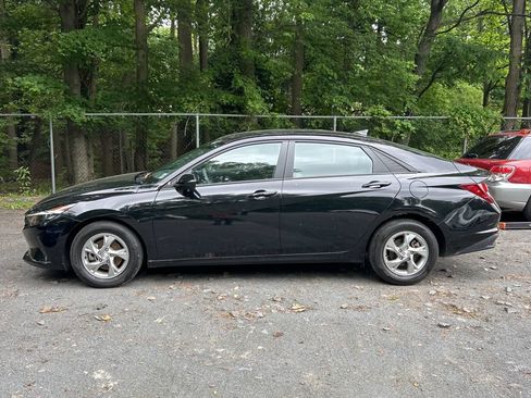 Used 2023 Hyundai Elantra SE FWD image 8