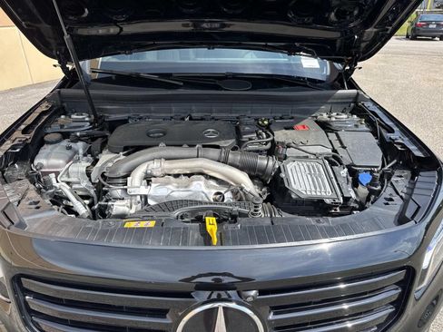 Used 2026 Mercedes-Benz GLB 250 image 10
