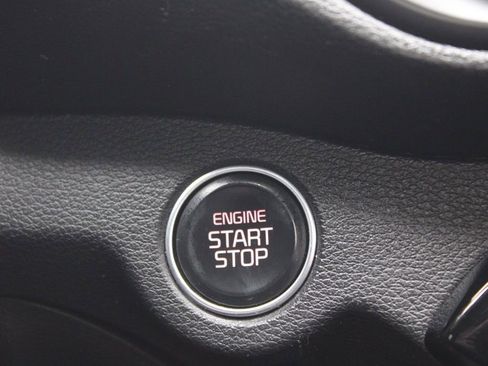 Used 2022 Kia Forte GT image 32