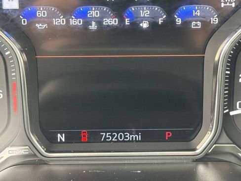 Used 2021 GMC Yukon XL SLT w/ SLT Luxury Plus Package AWD/4WD image 12