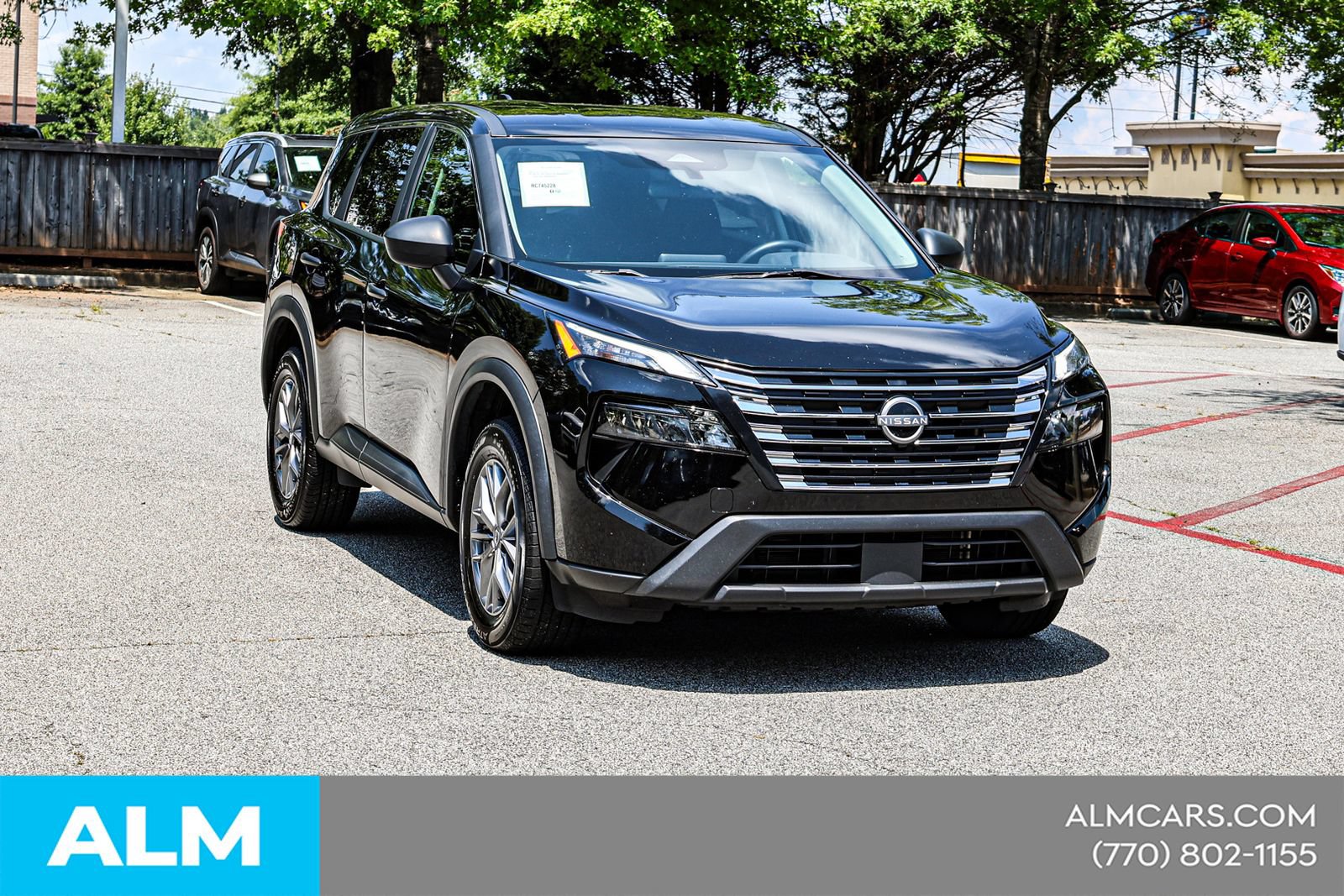 Used 2024 Nissan Rogue S AWD/4WD image 5