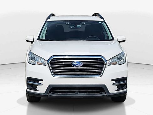 Used 2019 Subaru Ascent Premium image 2