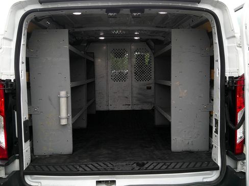 Used 2019 Ford Transit 250 130 Low Roof w/ Exterior Upgrade Package RWD image 8