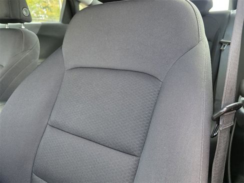 Used 2023 Chevrolet Malibu LT image 14