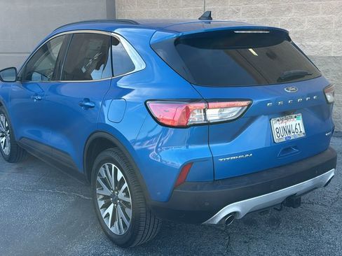 Certified 2020 Ford Escape Titanium image 4