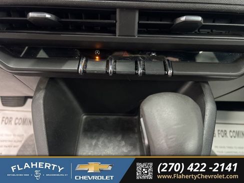Used 2023 Chevrolet Colorado W/T image 27