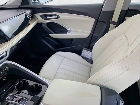 New 2025 Audi Q5 Premium image 21