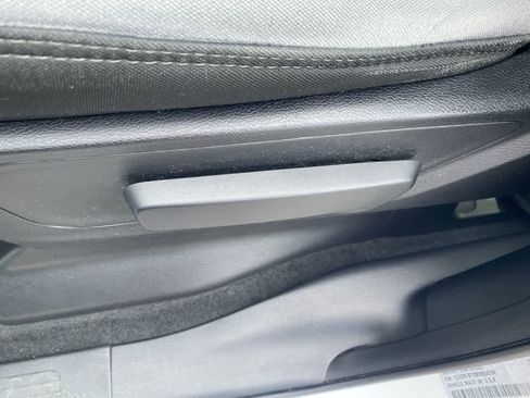 Used 2021 RAM 1500 Big Horn image 12