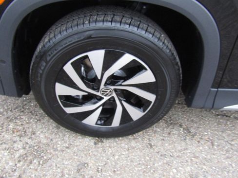 New 2026 Volkswagen Tiguan S AWD/4WD image 7