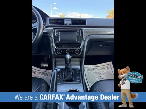 Used 2017 Volkswagen Passat 1.8T SEL Premium image 37