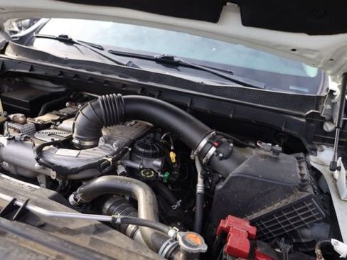 Used 2018 Nissan Titan PRO-4X w/ Pro-4x Convenience Package image 41