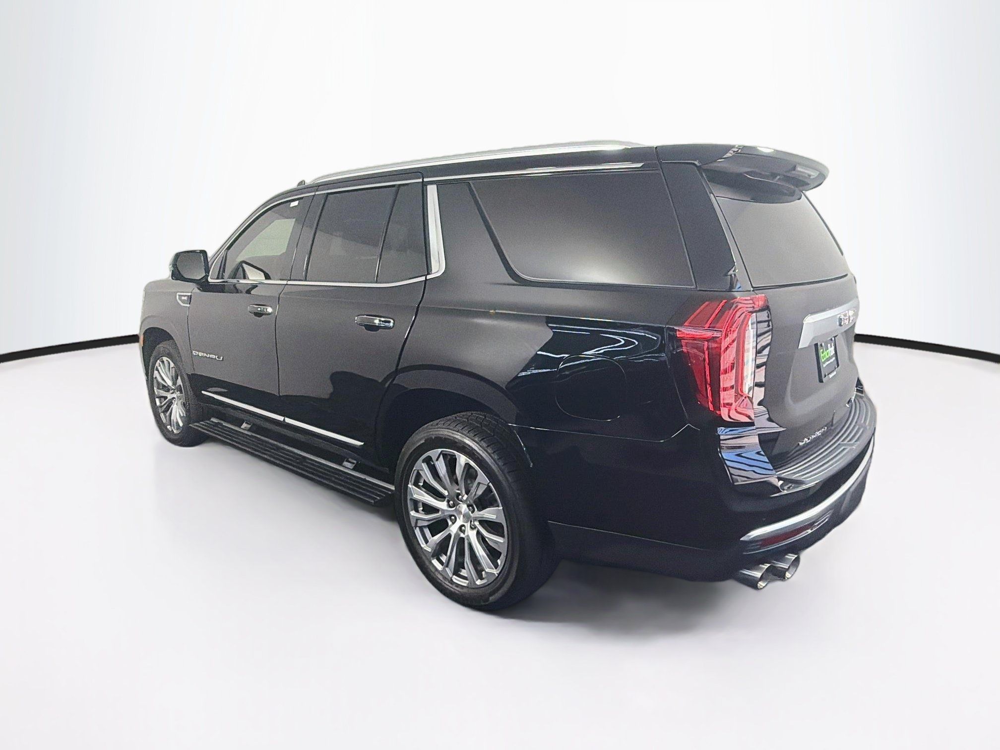 Used 2022 GMC Yukon Denali AWD/4WD image 5