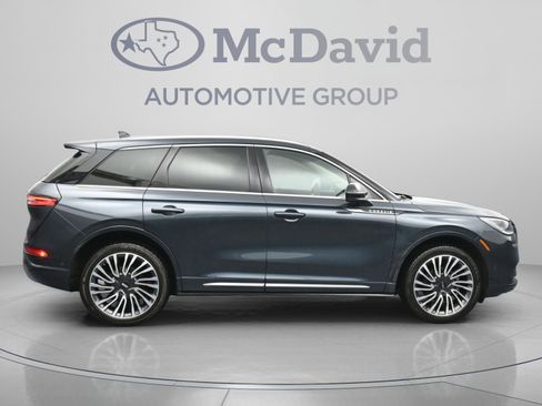 Used 2022 Lincoln Corsair Reserve w/ Equipment Group 201A AWD/4WD image 9