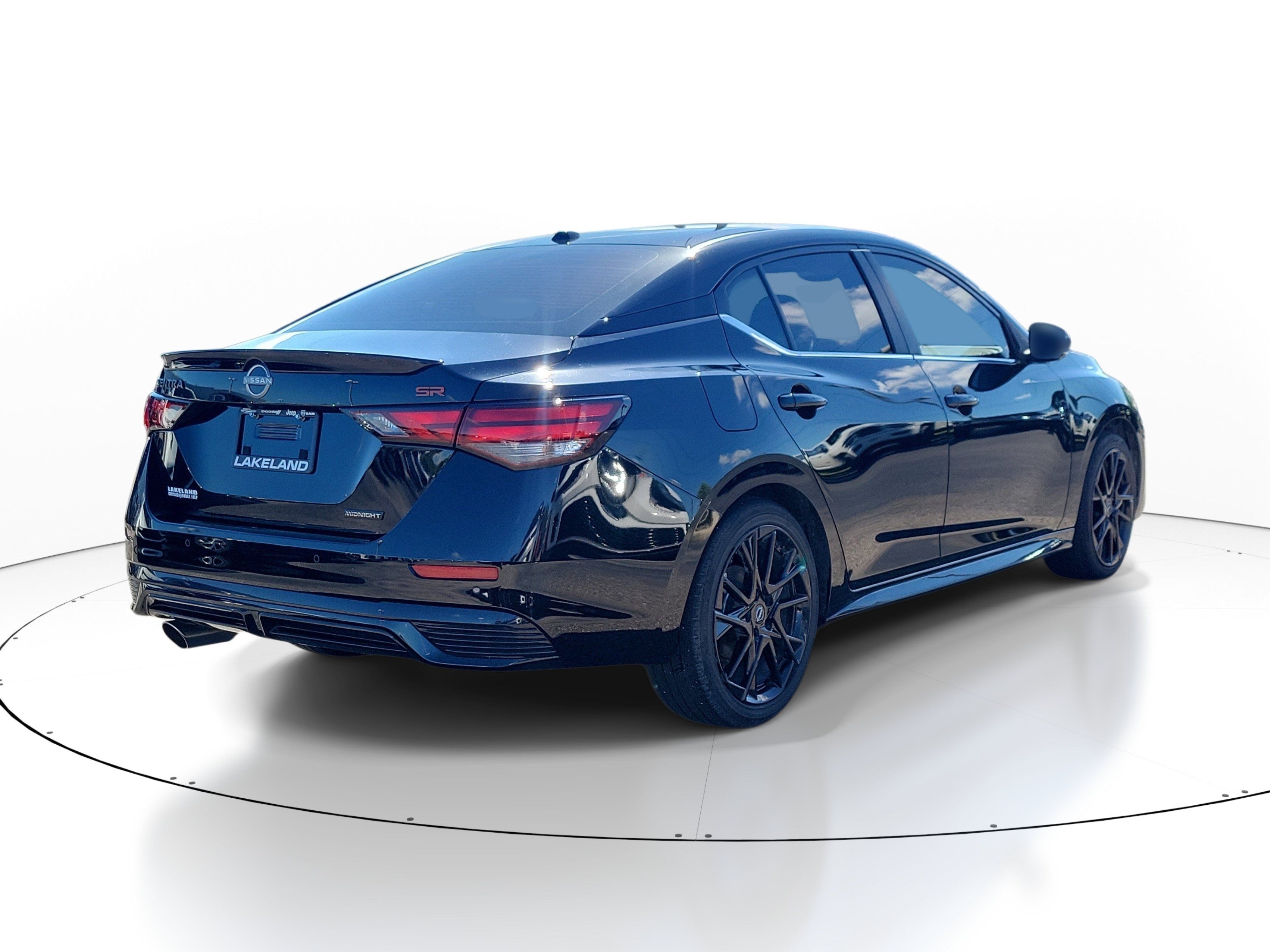 Used 2025 Nissan Sentra SR w/ Midnight Edition FWD image 6