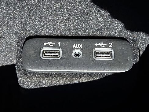 Used 2019 Dodge Charger SXT image 24