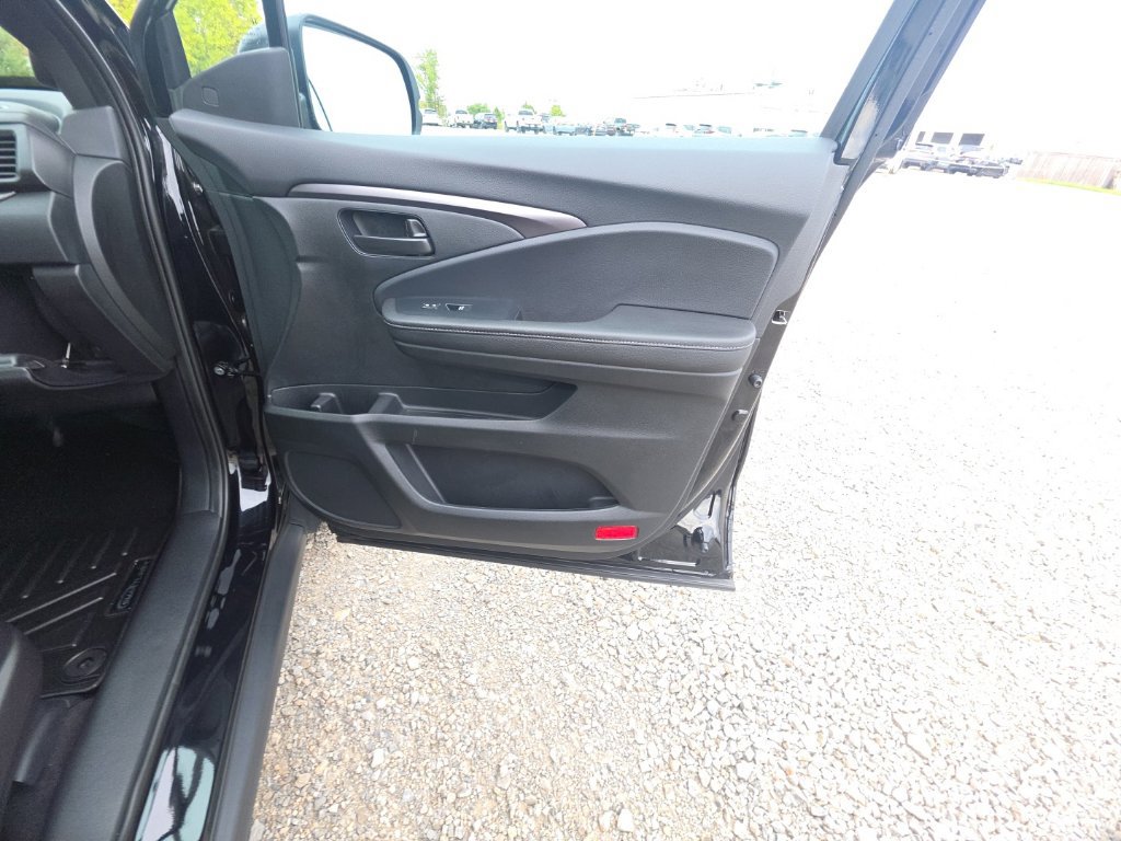 Certified 2024 Honda Passport EX-L image 33
