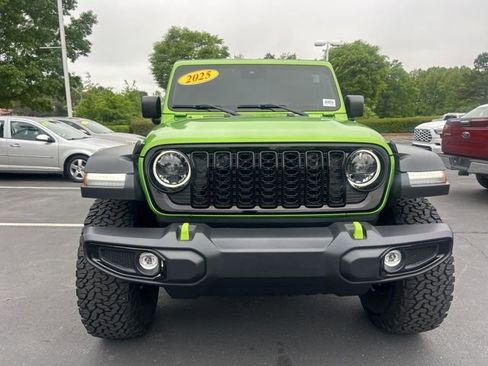 Used 2025 Jeep Wrangler Unlimited Sport AWD/4WD image 2
