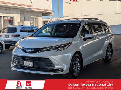 Certified 2023 Toyota Sienna Platinum