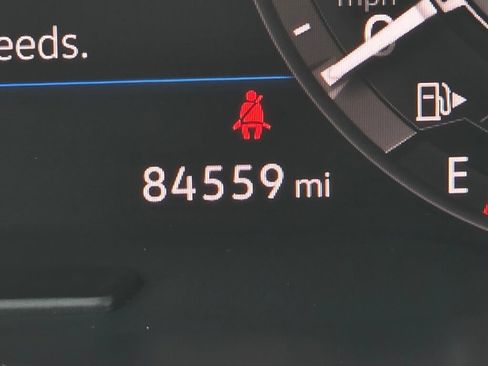 Used 2019 Volkswagen Tiguan SEL FWD image 28