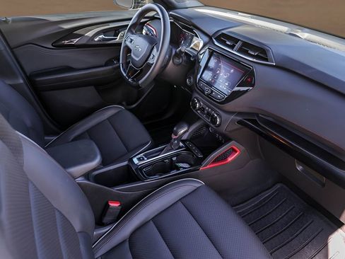 Used 2021 Chevrolet TrailBlazer RS w/ Convenience Package image 30