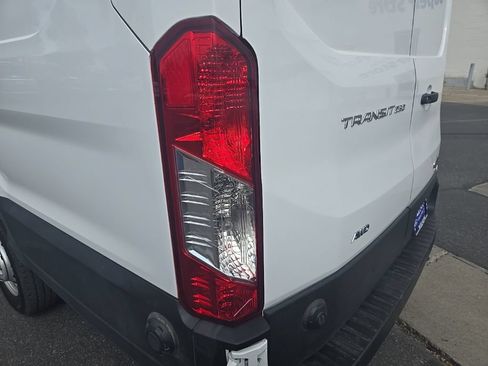 Used 2025 Ford Transit 250 148 High Roof Extended AWD image 30