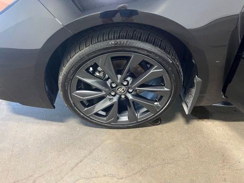 Used 2025 Toyota Corolla SE FWD image 30