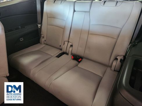 Used 2018 Honda Pilot Touring image 42