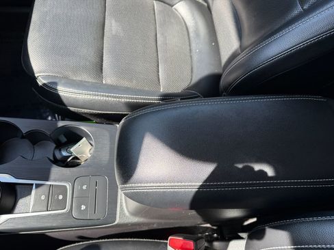 Used 2022 Ford Escape SEL FWD image 31