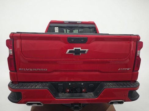 Used 2022 Chevrolet Silverado 1500 RST w/ Convenience Package II AWD/4WD image 7
