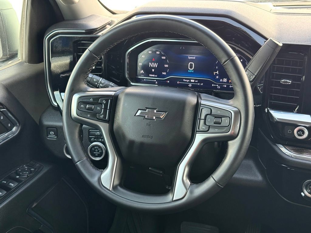 Used 2024 Chevrolet Silverado 1500 RST AWD/4WD image 23