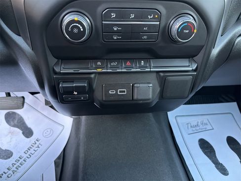 Used 2022 Chevrolet Silverado 1500 Custom image 20