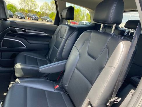 Used 2022 Kia Telluride S AWD/4WD image 20