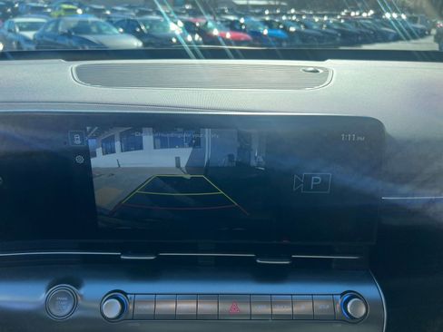 Used 2025 Hyundai Kona SEL image 17