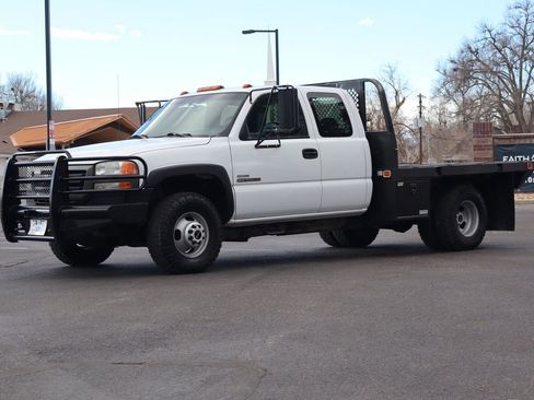 Used 2007 GMC Sierra 3500 W/T w/ Heavy-Duty Power Package image 11